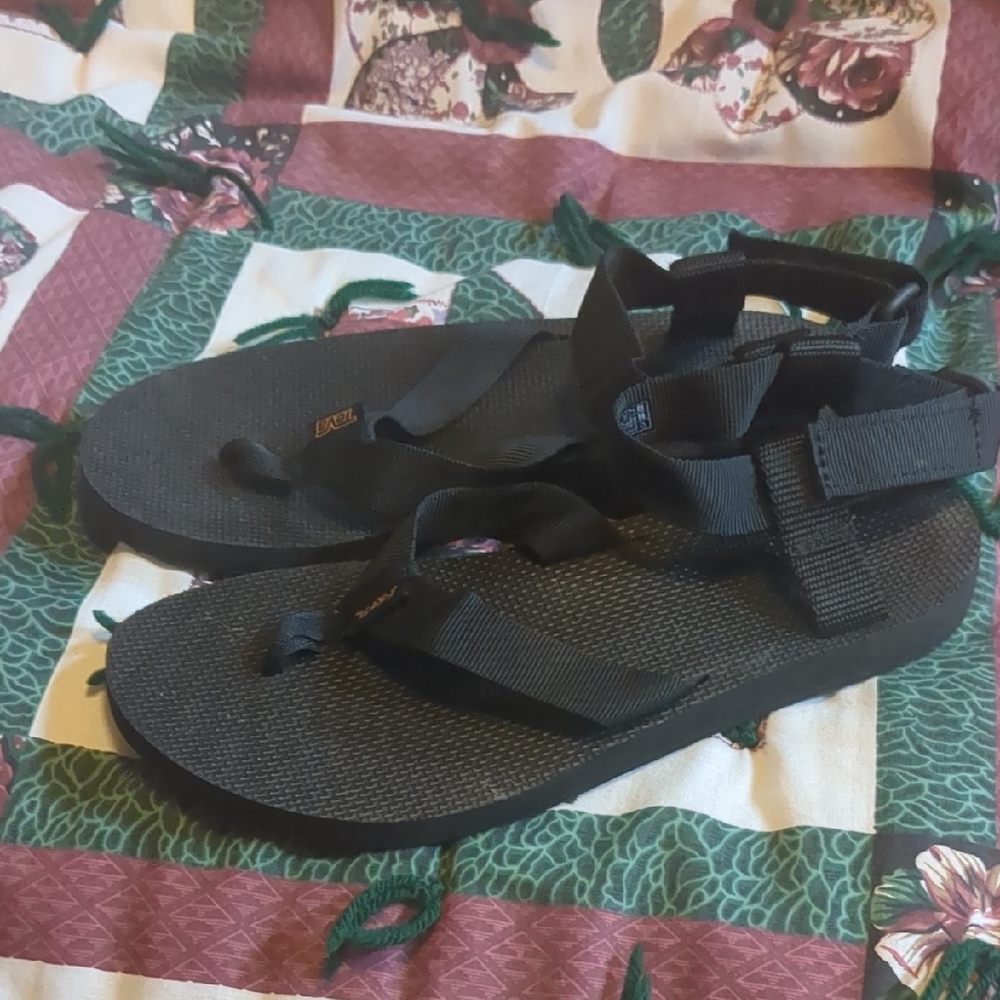 Teva Black Adventure Sandals Minimalist Design